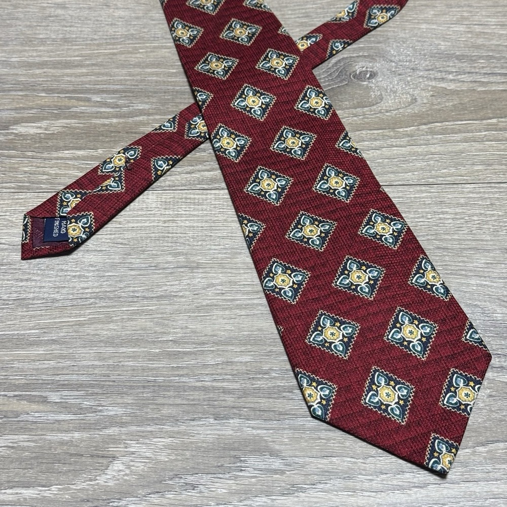 Nautica Handmade Luxury 100% Silk Neck Tie Made in USA Red Blue Gold 58"L 4"W